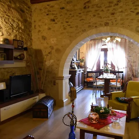 House With 2 In Rethymno, With Wonderful Mountain View, Private Apartamento Rethymno
